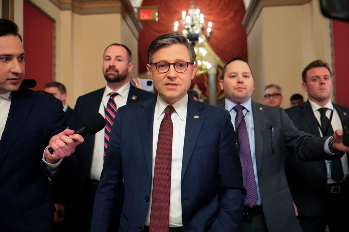 Chamber's plans vote on the expense bill of the Republican Party while Trump presses the Republicans

