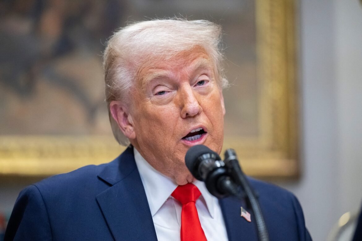 The stock market increases after Trump allows the exemption of The stock market increases after Trump allows the exemption of 1 month tariffs of car manufacturers