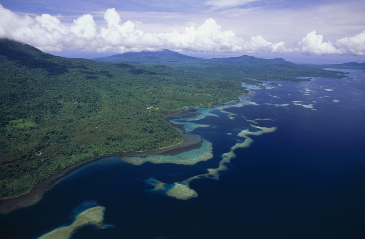 FUERT 6.9 The Magnitude earthquake reported near Papua New Guinea

