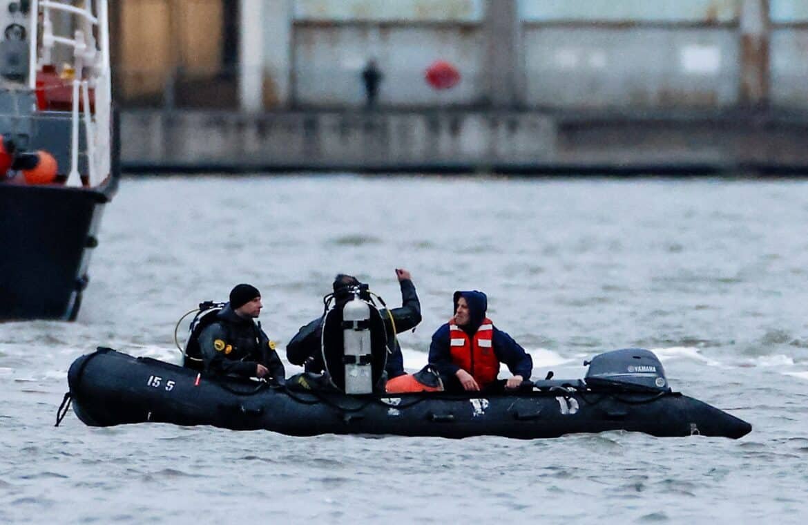 Helicopter clash from New York City: the authorities are looking for answers after 6 dead

