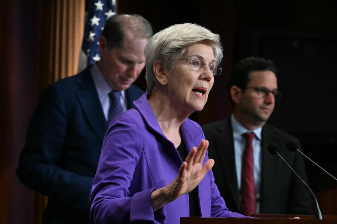 The senator launches a campaign to investigate the closure of the Department of Education: "I will fight with everything I have"

