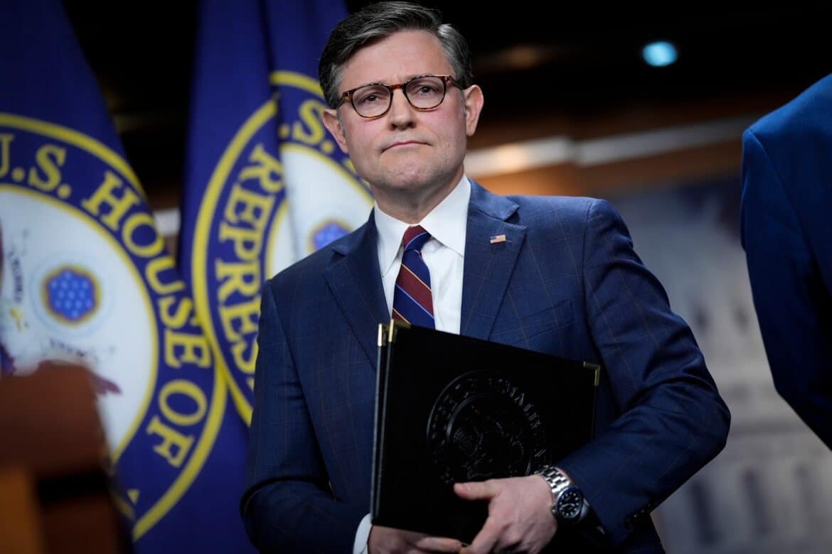 Trump Admin Live updates: Trump weighing Tiktok's proposal before the possible prohibition

