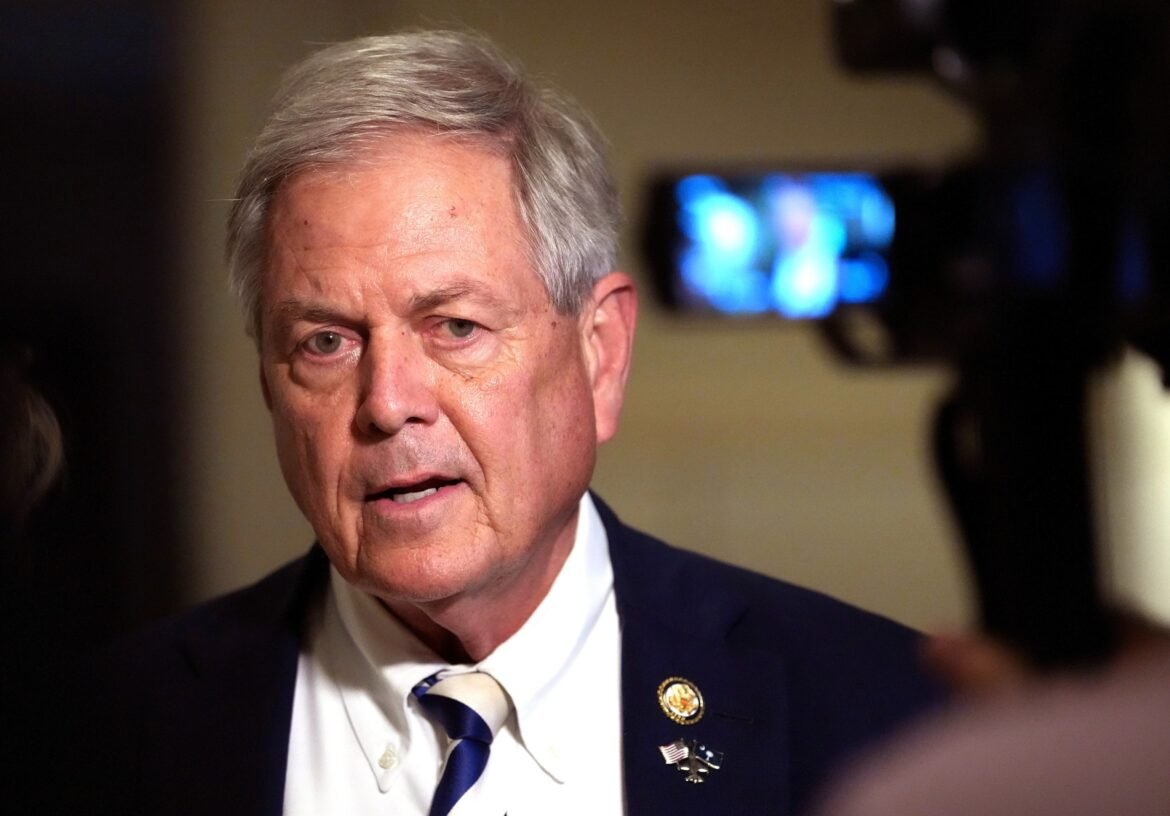 The Republican hard funds threaten to derail the bill of the Republican Party that covers Trump's agenda

