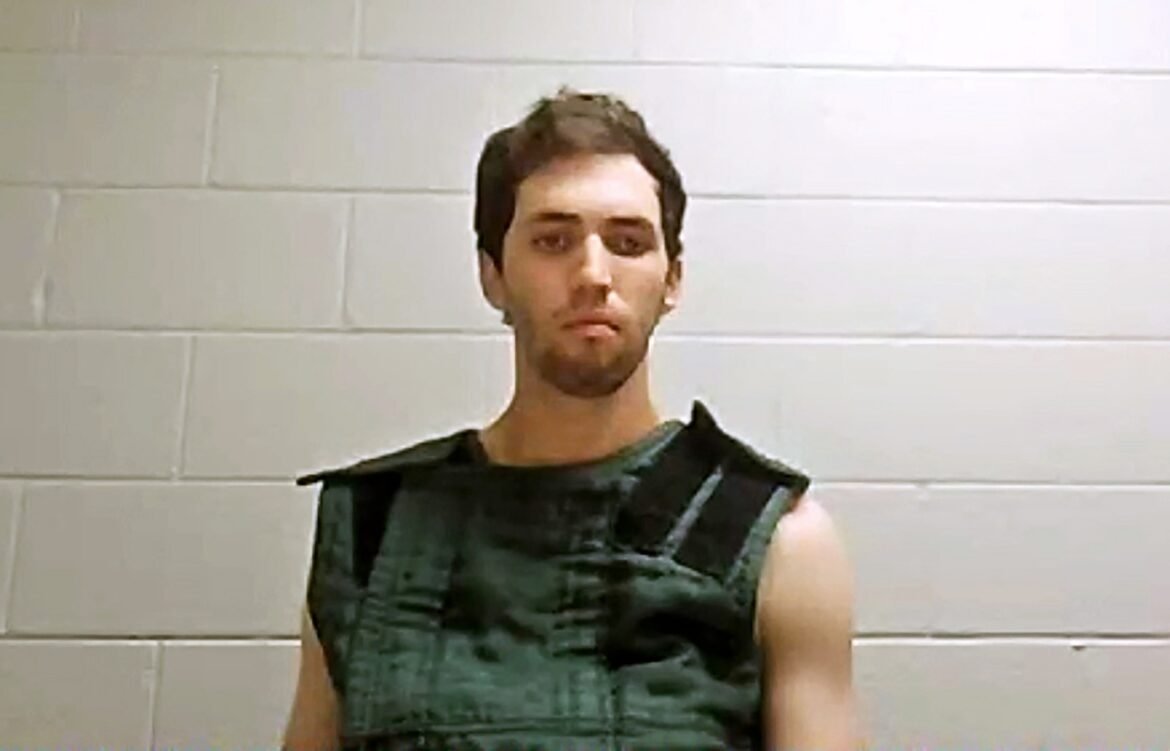 Charlie Kirk firing the conditions of the suspect for surrender had to be "Gentiles": Sheriff

