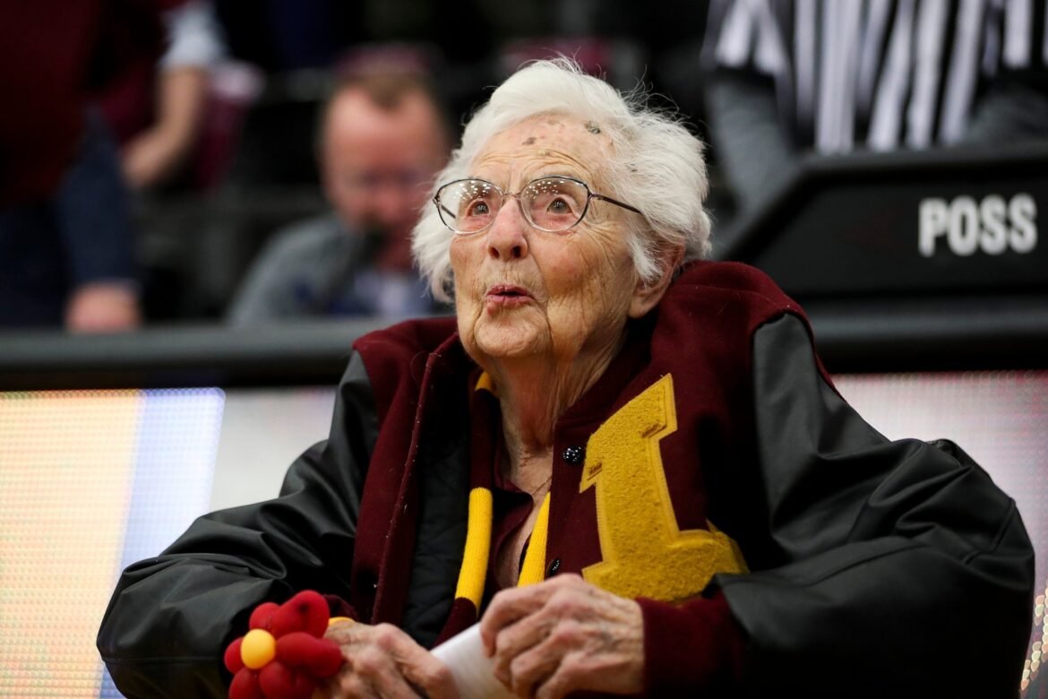 PHOTO: Sister Jean of Loyola Chicago turns 100 years old. Your secret to a long life? 'I eat well and sleep well. And I hope to pray well.”