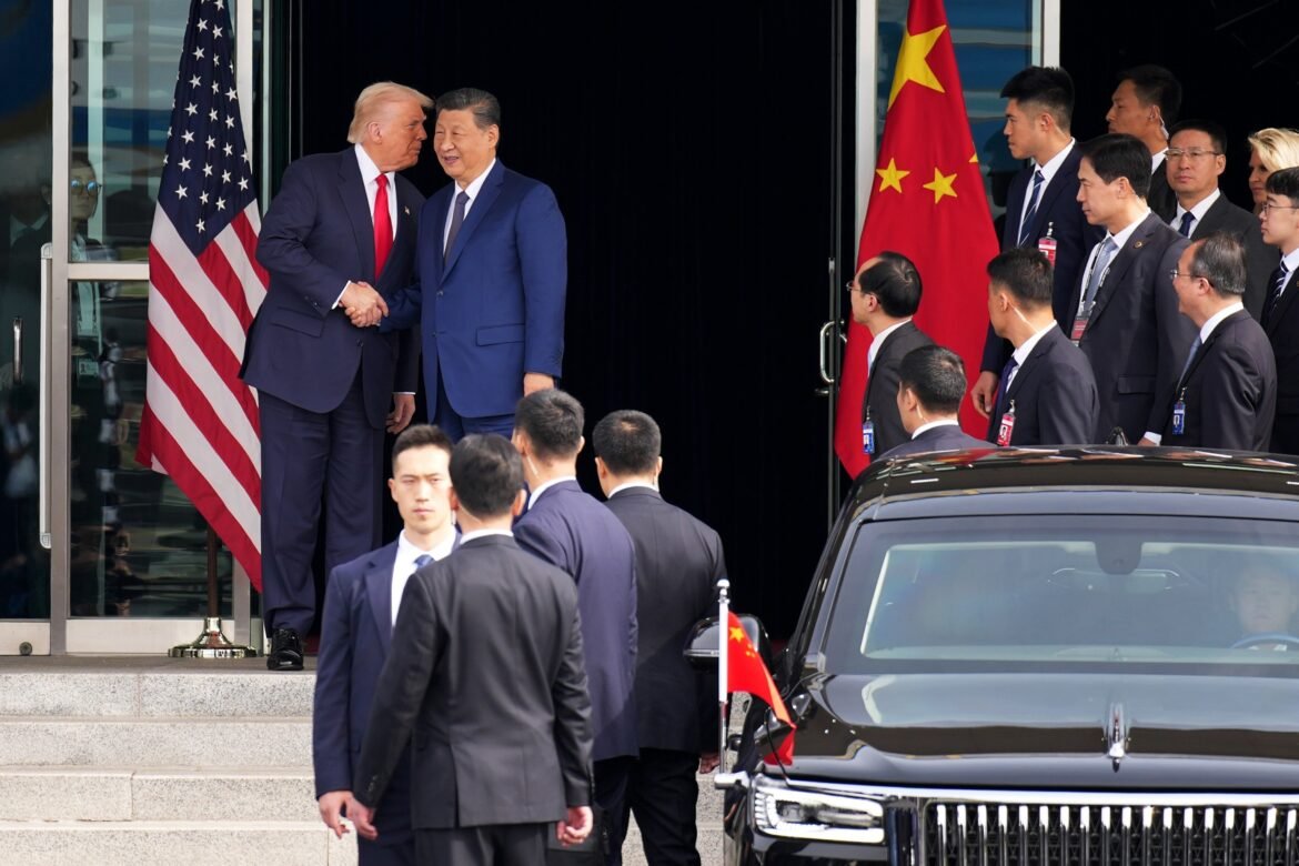 Trump orders nuclear weapons tests ahead of high-risk meeting with PHOTO: United States Donald Trump meets with the president of China, Xi, in South Korea