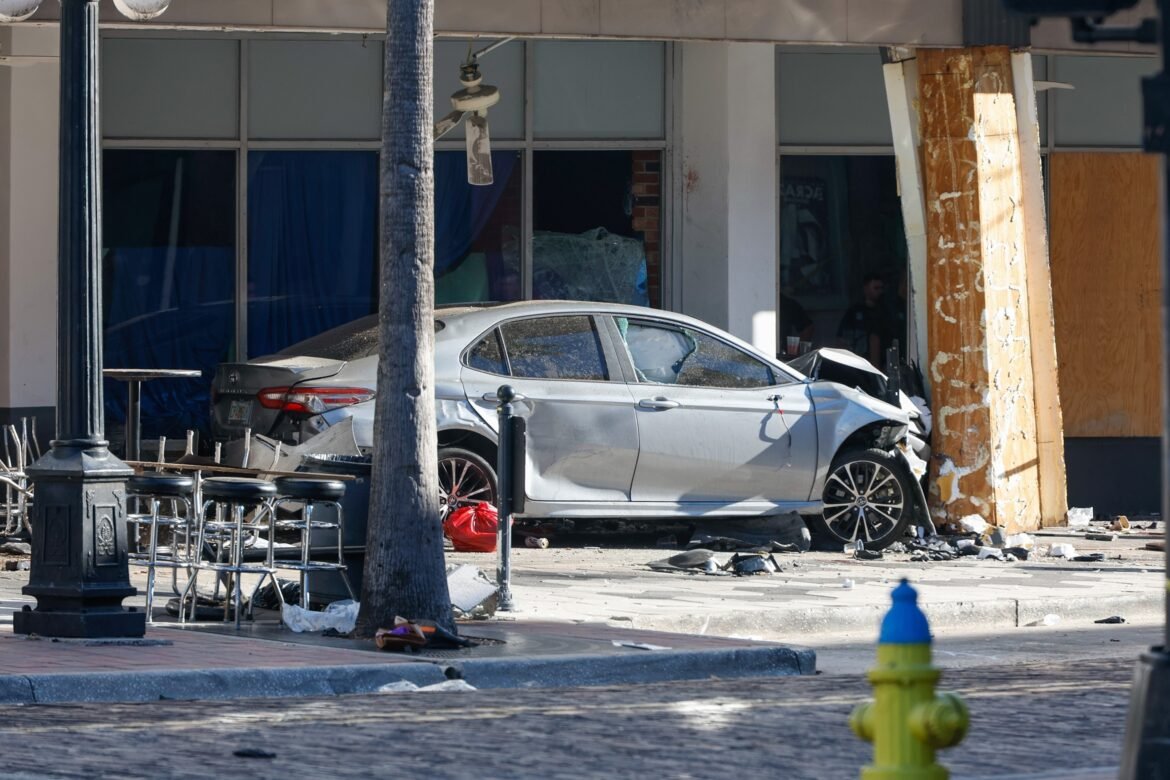 4 dead and 11 injured after speeding car in Tampa crashes into businesses and pedestrians

