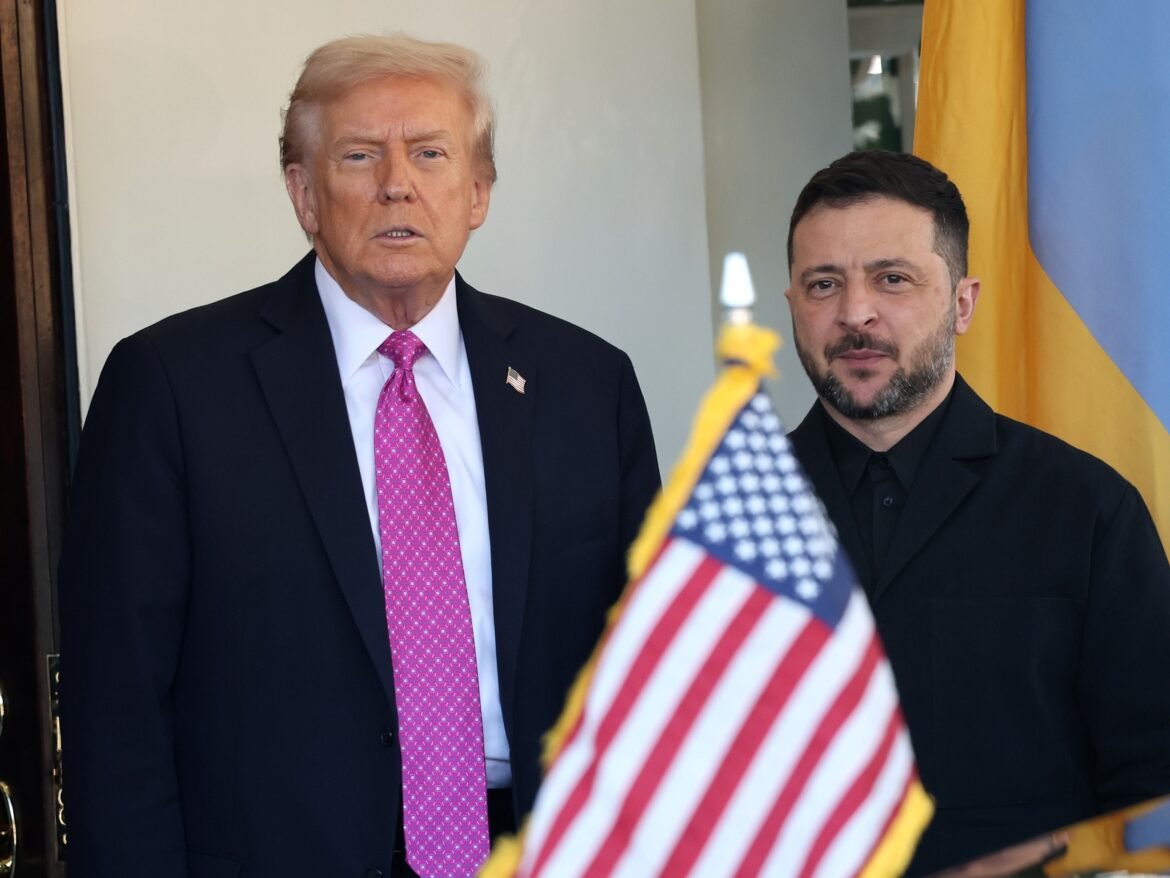PHOTO: Trump meets with Ukrainian President Zelensky at the White House